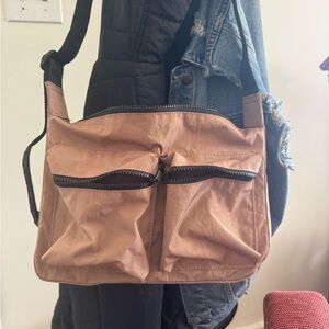 Baggu Medium Cargo Crossbody Bag